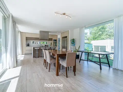 Casa 4 ambientes con 3 baños