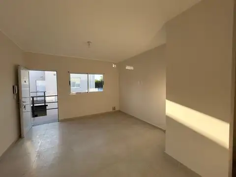 Departamento en Alquiler en Esperanza, $ 460.000