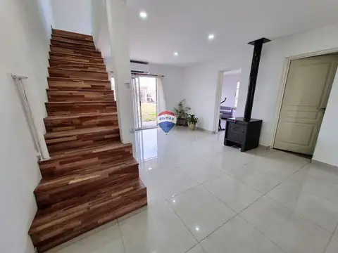 VENTA CASA 4 AMBIENTES CAÑUELAS MAXIMO PAZ