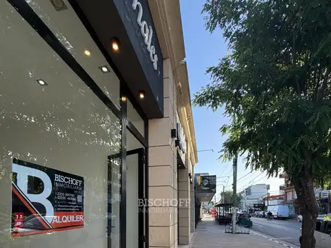 EXCELENTE LOCAL COMERCIAL EN ALQUILER ANUAL