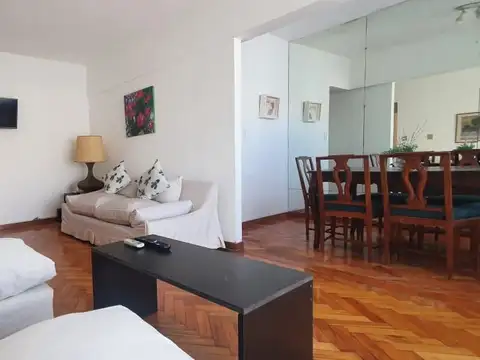 Uriburu 1500, Piso 9