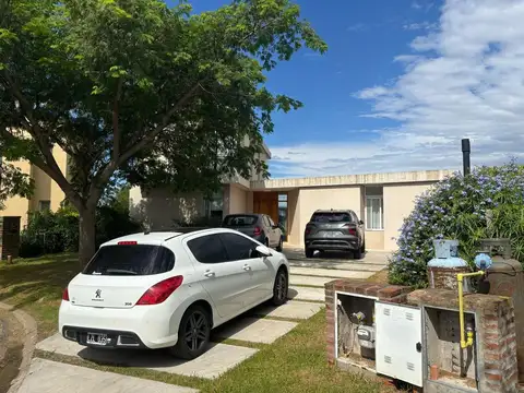 Libertad 300
