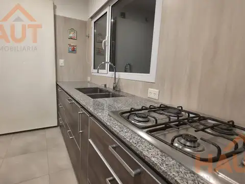 Casa en Venta en General Fernández Oro, USD 160.000