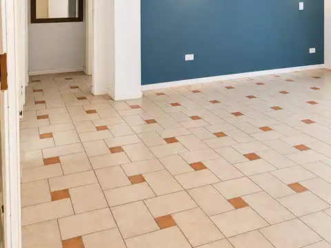 Depto Tipo Casa en Venta en Ramos Mejía Sur, USD 98.000