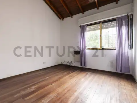 Depto Tipo Casa en Venta en Villa Elvira, USD 72.000