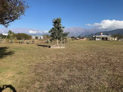 Casa en Alquiler con 1 cochera