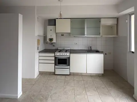 Departamento en Alquiler en República De La Sexta, $ 550.000
