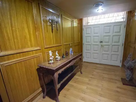 Casa en Venta en Acassuso Vias  /  Libertador, USD 1.500.000