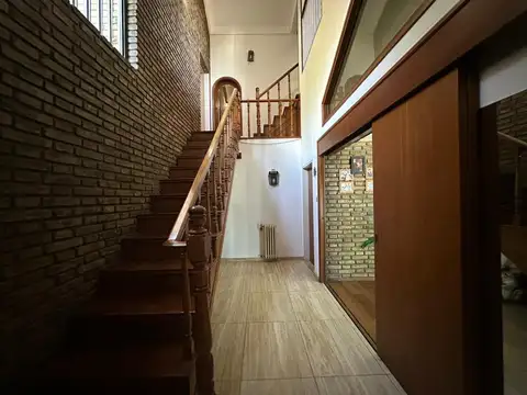 Casa en Venta en Alberdi, USD 450.000