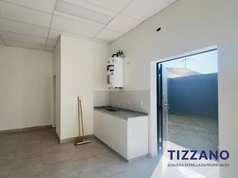 Local en Alquiler en Juan María Gutiérrez, $ 1.200.000