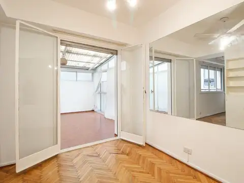 Venta Dpto 1 Amb dividido  + Patio  Palermo Chico