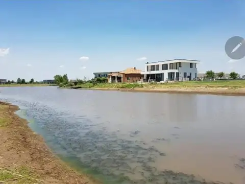 Terreno en Venta en El Cantón - Barrio Islas, USD 158.000