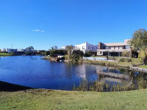 Terreno en Venta en Nordelta Los Lagos, USD 470.000