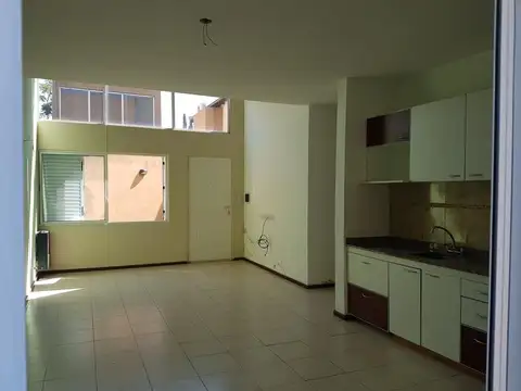 Río Juramento  e/ Primera Junta y Bomberos Voluntarios