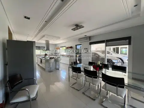 Casa en Venta en Santa Matilde, USD 1.100.000