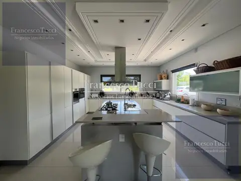 Casa en Venta al Oeste