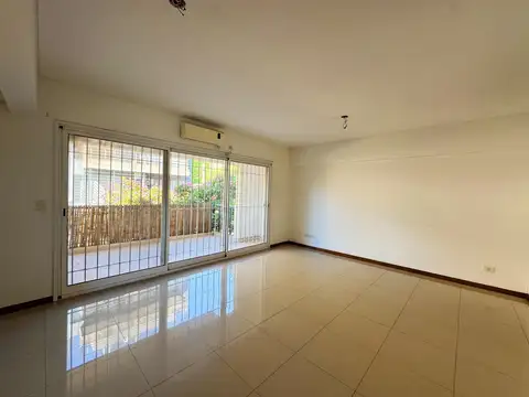 Departamento en Venta en San Fernando Vías  /  Centro, USD 130.000