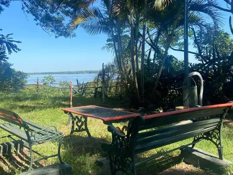 manzana sobre barranca al rio Paraná en Ituzaingó v41