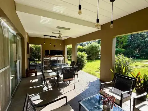 Casa en Venta en Santa María de los Olivos, USD 310.000