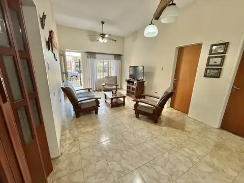 La Pialada 3700, Piso 0