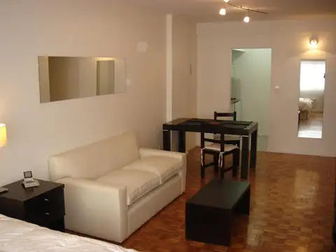 Cordoba 800, Piso 2