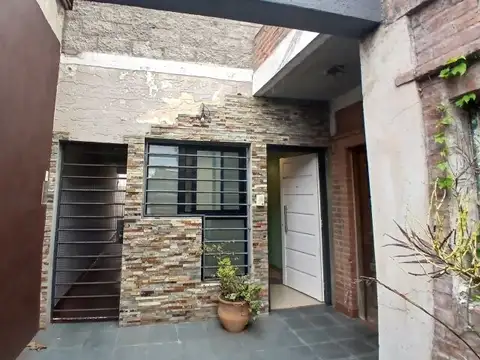 De La Cárcova , Piso 0