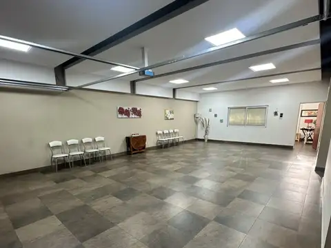 Casa 7 ambientes con 4 baños