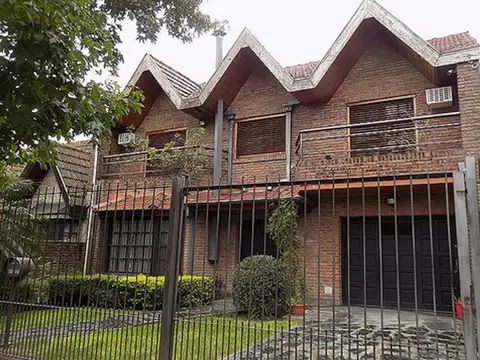 Chalet 5 Ambientes C/ Quincho