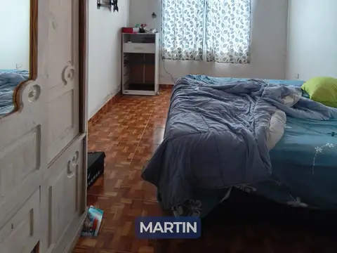 Casa en Alquiler con 1 cochera