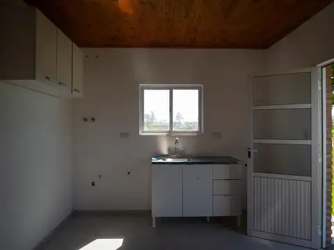 Casa 3 ambientes con 1 baño