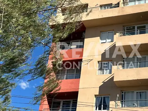 Departamento 5 ambientes con 2 baños