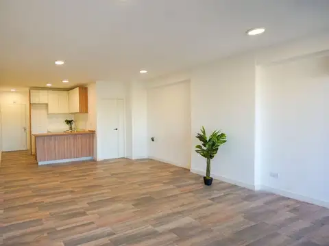 Departamento en Alquiler en Coghlan, $ 698.000