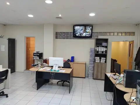ALQUILER - OFICINA 5 AMBIENTES C/COCHERA - CABALLITO