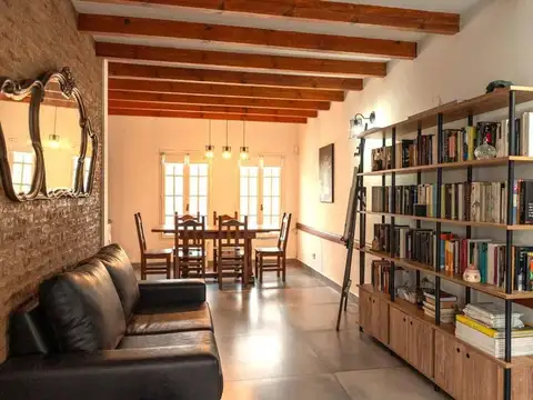 Casa en Venta con 1 cochera