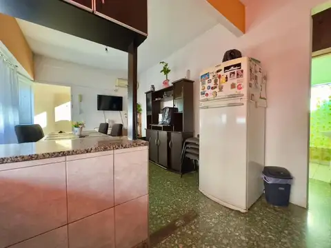 Departamento de 4 ambientes con patio