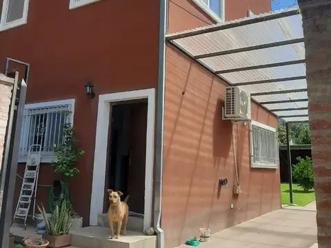 CASA A LA VENTA EN GARIN