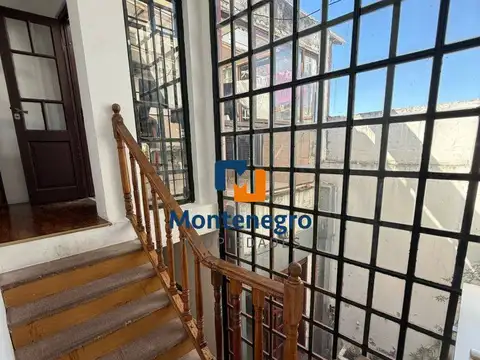 Depto Tipo Casa en Venta 50 años