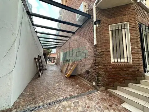 Casa 4 ambientes con 4 baños
