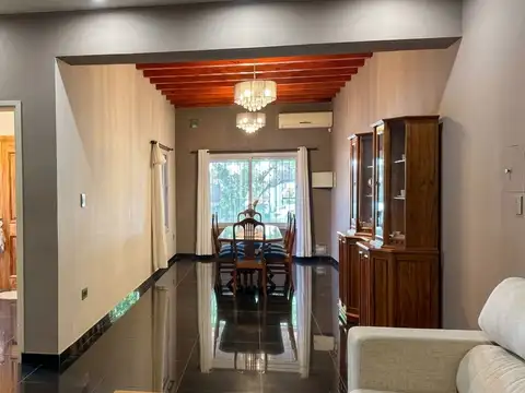 Av Cordoba  oeste 1100