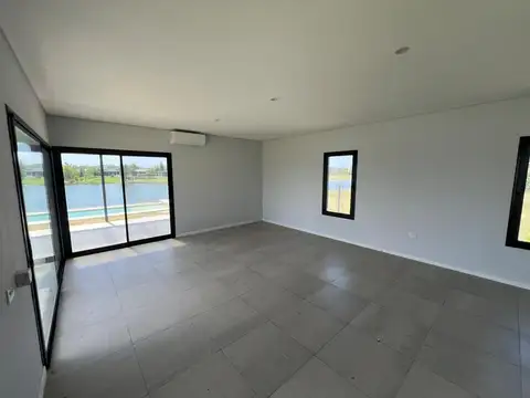Casa en Alquiler al Norte