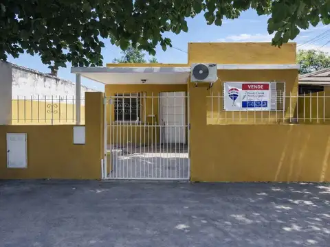 ALQUILER CASA VILLA DE MAYO, 300 M2