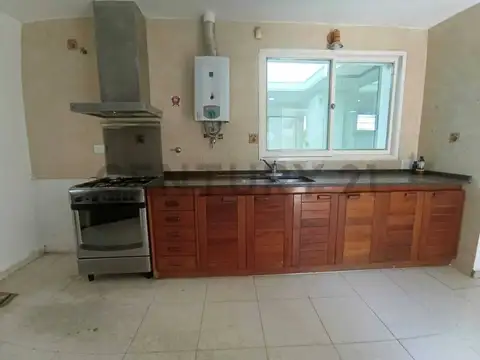 Canarias 4000, Piso 0