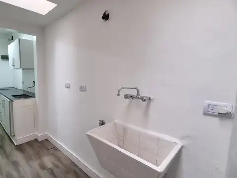 Depto Tipo Casa en Alquiler 40 años