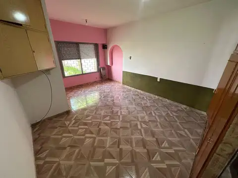 Casa 2 ambientes con 2 baños