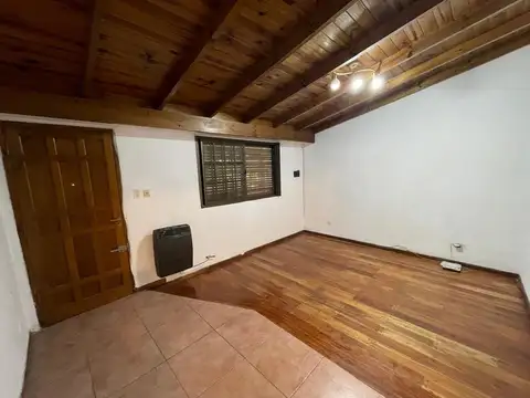 Depto Tipo Casa en Alquiler en San Antonio De Padua, $ 600.000