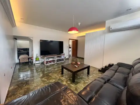 VENTA CASA 6 AMB C/ COCHERA. PUMACAHUA 1000, PARQUE CHACABUCO, CABA