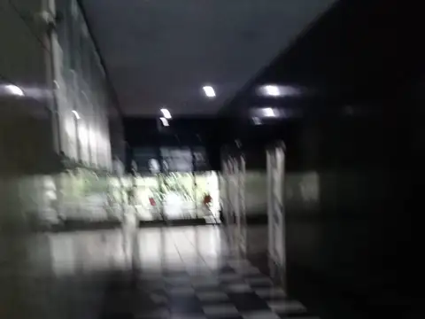 Oficina 4 ambientes con 1 baño