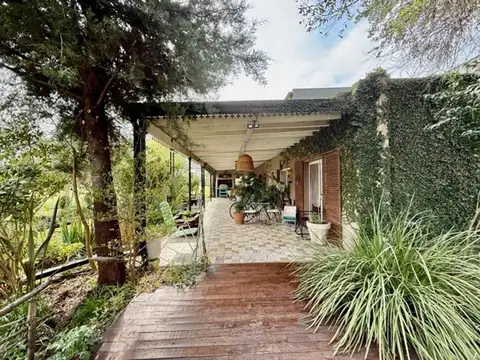 Casa En Venta En La Ranita Club De Campo - Lujan