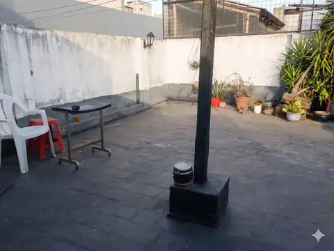 Depto Tipo Casa en Venta de 4 ambientes