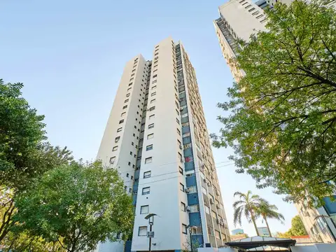 Venta en Saavedra, 4 dormitorios y cochera